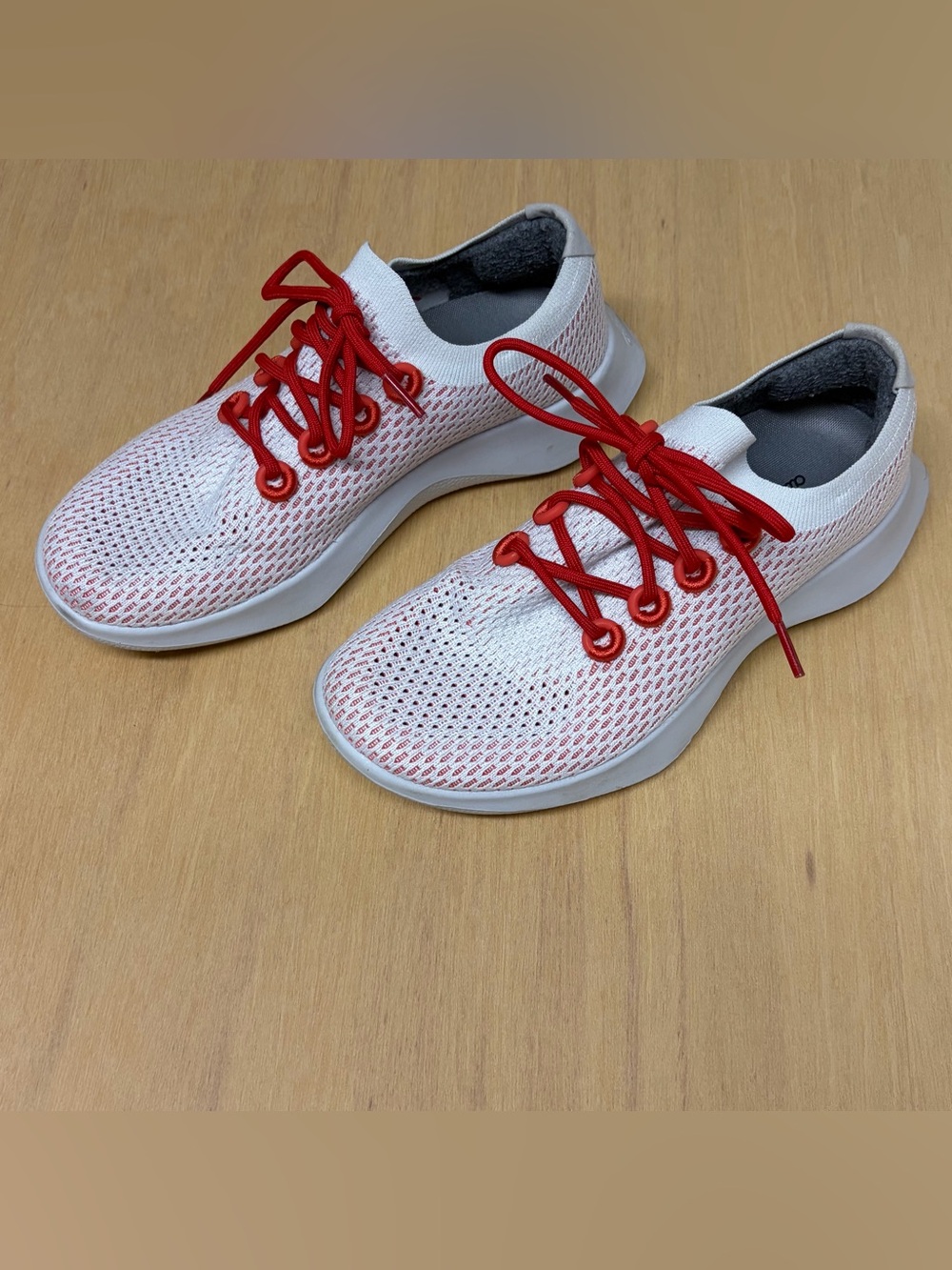 Allbirds Tree Dashers White Red Lace Up Sneakers Comfort Walking Women's 8.5